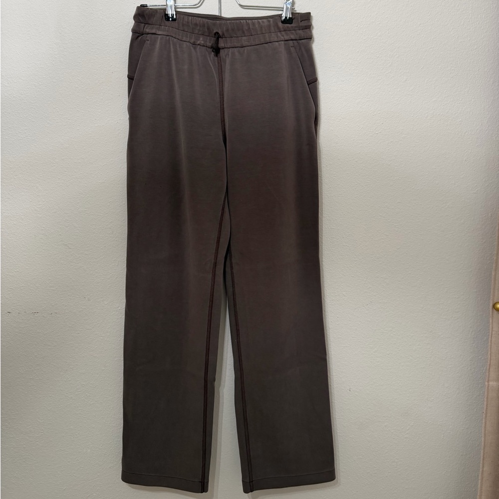 Lululemon Softstreme High-Rise Pant
*Regular